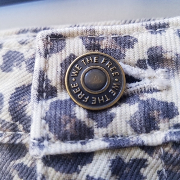 🌸 NEW Free People | Bailey Leopard Print Denim Skirt 29 - Picture 11 of 15